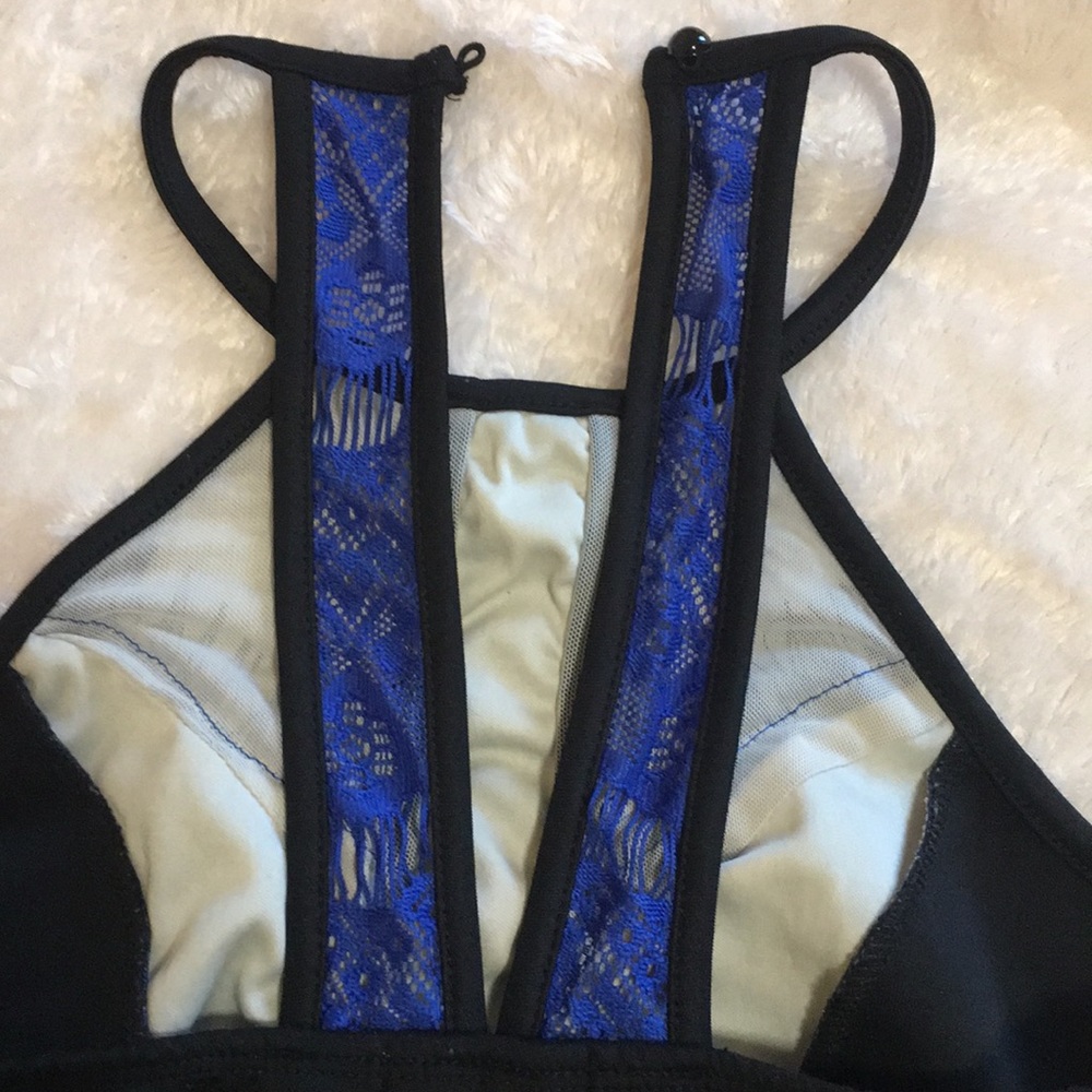 Strapless Crop Top - Picture 3 of 4